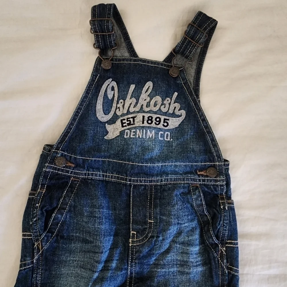Oshkosh B'gosh Toddler Carpenter Style Baggy Denim Overalls size 18-24 Months